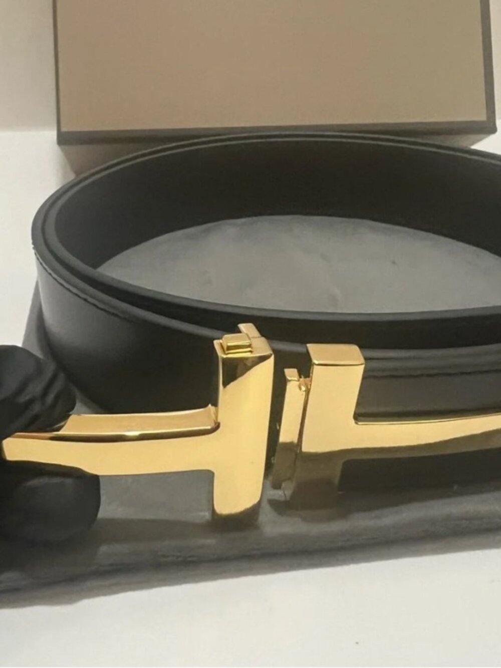 Tom Ford Smooth Leather TT Belt Gold T Buckle Size W/ Box & Dust Bag 36' Waist - Picture 5 of 8